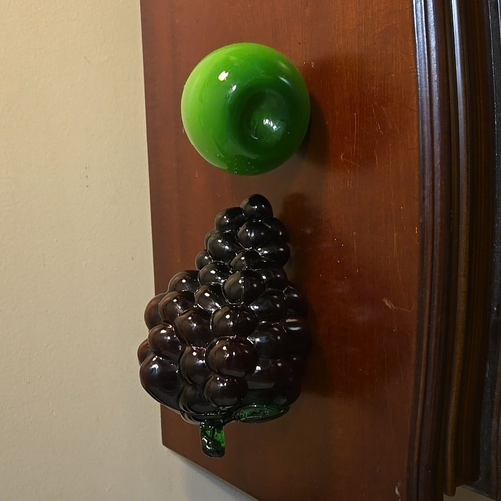 Glass Fruit Pear and Grapes Set of 2 - Picture 4 of 4